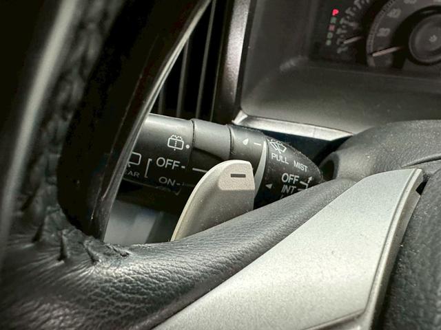 ステップワゴンスパーダ Z 純正大型ナビ・両側パワースライドドア・フリップダウンモニター・スマートキー・社外18インチアルミ・フルセグ・バックモニター・HIDヘッドライト・ETC・オートエアコン・音楽録音・アイドリングストップ(57枚目)