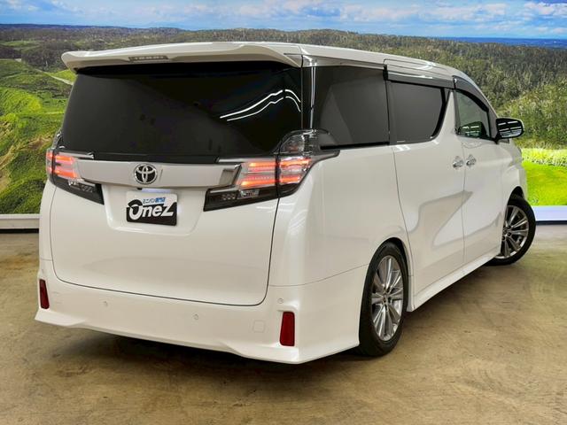 ご納車前には自社認証工場にてしっかり法定点検を行います！エンジンオイル・オイルエレメント・ワイパーゴム等の標準交換部品以外にも点検後交換が必要な消耗部品等も交換・整備致します。