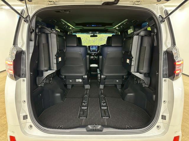 当社の在庫は、全車第三者機関の査定を通った車両ですので、状態に関しましては確かな一台を御案内致しております。