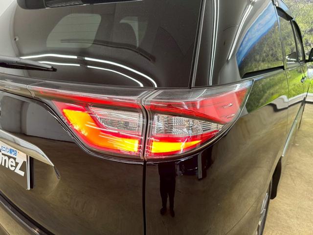 エスティマ アエラス　プレミアム　ＴＲＤエアロ・純正１０インチナビ・サンルーフ・フリップダウンモニター・フルセグ対応・バックモニター・トヨタセーフティセンス・両側パワースライドドア・ハーフレザーシート・クルーズコントロール・ＥＴＣ（16枚目）