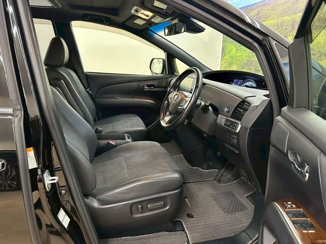 エスティマ アエラス　プレミアム　ＴＲＤエアロ・純正１０インチナビ・サンルーフ・フリップダウンモニター・フルセグ対応・バックモニター・トヨタセーフティセンス・両側パワースライドドア・ハーフレザーシート・クルーズコントロール・ＥＴＣ（28枚目）