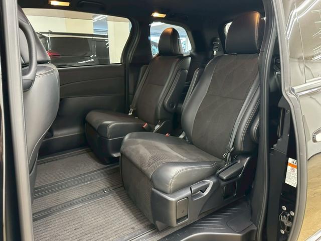 エスティマ アエラス　プレミアム　ＴＲＤエアロ・純正１０インチナビ・サンルーフ・フリップダウンモニター・フルセグ対応・バックモニター・トヨタセーフティセンス・両側パワースライドドア・ハーフレザーシート・クルーズコントロール・ＥＴＣ（33枚目）