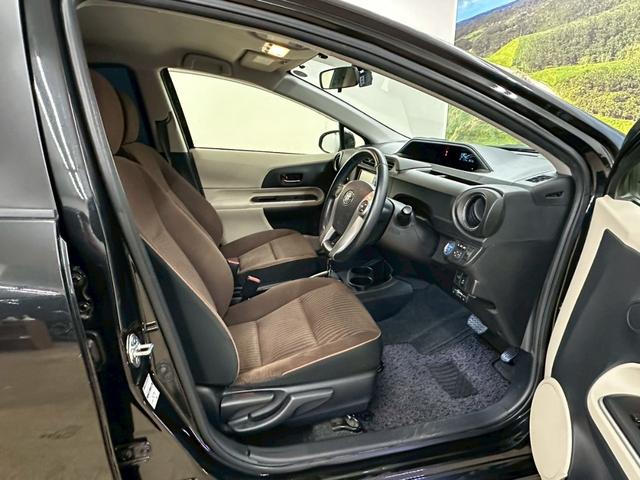 アクア Ｇ　純正ナビ・バックモニター・ワンセグ・社外エアロ・プッシュスタート・スマートキー・ドライブレコーダー・オートエアコン・ＨＩＤヘッドライト・ＢＴ対応・ＥＴＣ・ウインカーミラー・ステアリングスイッチ（25枚目）