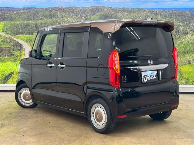 N-BOX G・Lターボホンダセンシングカッパーブラウンスタイル 純正ナビ・両側パワースライドドア・ワンセグ・LEDヘッドライト・ETC・オートエアコン・バックモニター・スマートキー・プッシュスタート・ホンダセンシング・横滑り防止機能・パドルシフト(9枚目)