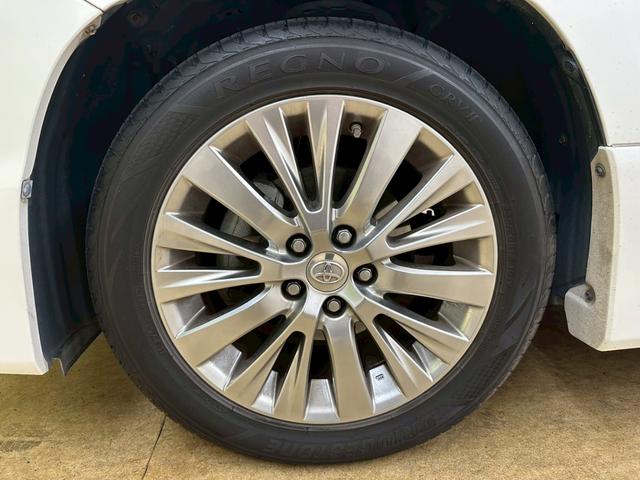 ヴェルファイア ２．４Ｚ　ゴールデンアイズ　アルパイン９インチナビ・アルパインフリップダウンモニター・両側パワースライドドア・バックモニター・コーナーセンサー・パワーバックゲート・クルーズコントロール・ＨＩＤヘッドライト・ＥＴＣ・純正１８インチ（22枚目）