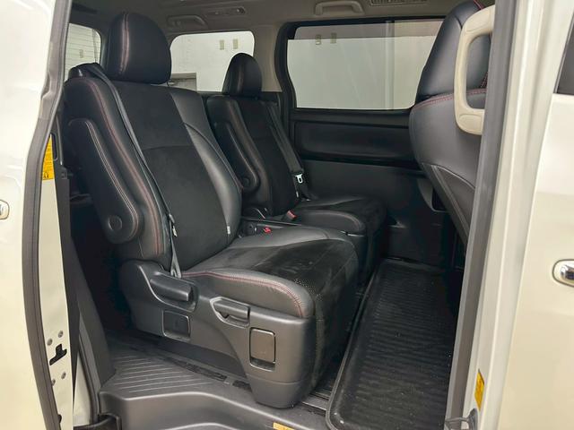 ヴェルファイア ２．４Ｚ　ゴールデンアイズ　アルパイン９インチナビ・アルパインフリップダウンモニター・両側パワースライドドア・バックモニター・コーナーセンサー・パワーバックゲート・クルーズコントロール・ＨＩＤヘッドライト・ＥＴＣ・純正１８インチ（30枚目）