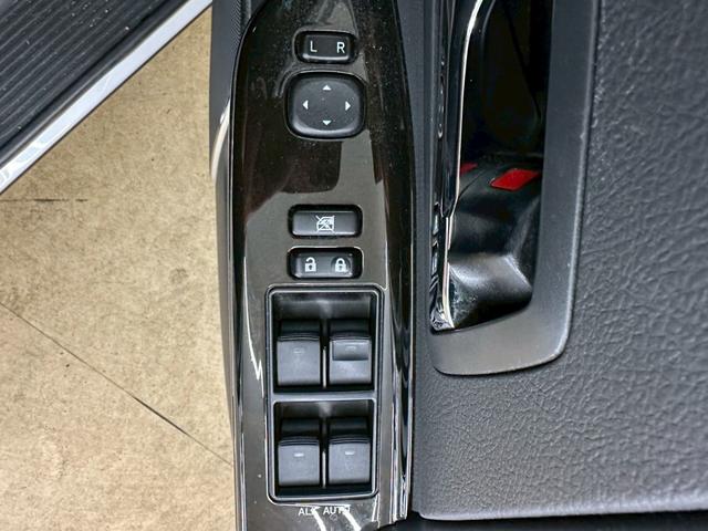 ヴェルファイア ２．４Ｚ　ゴールデンアイズ　アルパイン９インチナビ・アルパインフリップダウンモニター・両側パワースライドドア・バックモニター・コーナーセンサー・パワーバックゲート・クルーズコントロール・ＨＩＤヘッドライト・ＥＴＣ・純正１８インチ（54枚目）