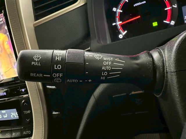 ヴェルファイア ２．４Ｚ　ゴールデンアイズ　アルパイン９インチナビ・アルパインフリップダウンモニター・両側パワースライドドア・バックモニター・コーナーセンサー・パワーバックゲート・クルーズコントロール・ＨＩＤヘッドライト・ＥＴＣ・純正１８インチ（60枚目）