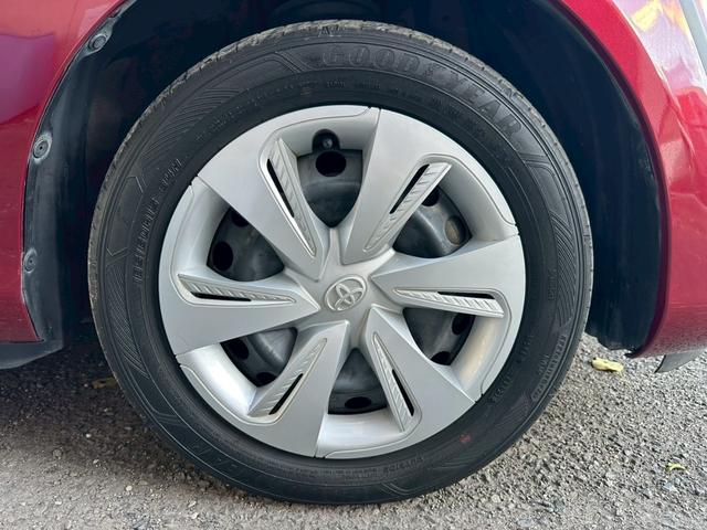 TOYOTA SIENTA HYBRID FUNBASE G