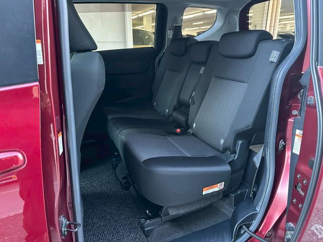 TOYOTA SIENTA HYBRID FUNBASE G