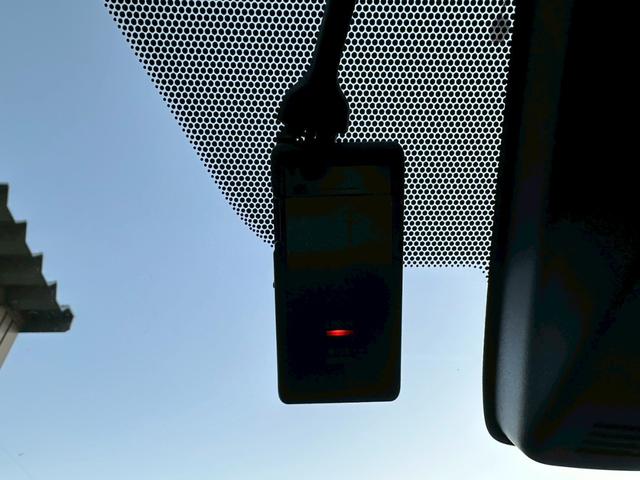 TOYOTA SIENTA HYBRID FUNBASE G