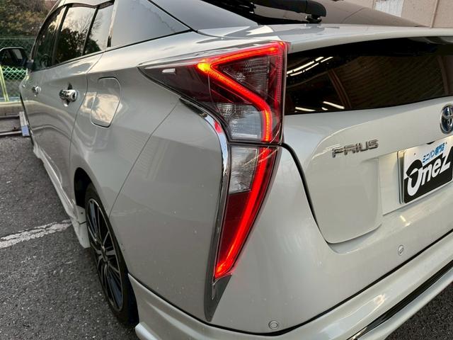 プリウス A モデリスタフルエアロ・純正ナビ・フルセグ対応・ビルトインETC・バックモニター・ドライブレコーダー前後・社外アルミ・デジタルインナーミラー・トヨタセーフティセンス・ステアリングスイッチ・LEDヘッド(17枚目)