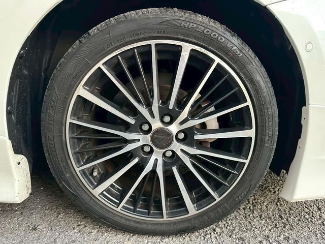 プリウス A モデリスタフルエアロ・純正ナビ・フルセグ対応・ビルトインETC・バックモニター・ドライブレコーダー前後・社外アルミ・デジタルインナーミラー・トヨタセーフティセンス・ステアリングスイッチ・LEDヘッド(22枚目)