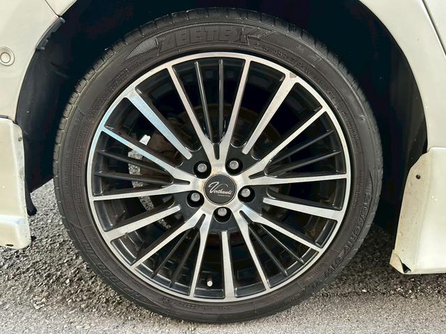 プリウス A モデリスタフルエアロ・純正ナビ・フルセグ対応・ビルトインETC・バックモニター・ドライブレコーダー前後・社外アルミ・デジタルインナーミラー・トヨタセーフティセンス・ステアリングスイッチ・LEDヘッド(25枚目)