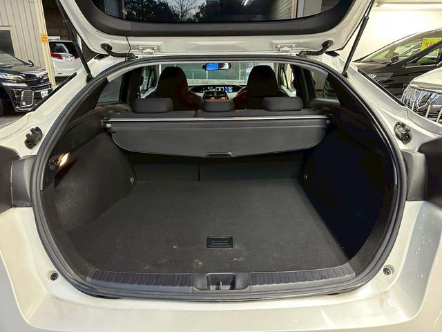 プリウス A モデリスタフルエアロ・純正ナビ・フルセグ対応・ビルトインETC・バックモニター・ドライブレコーダー前後・社外アルミ・デジタルインナーミラー・トヨタセーフティセンス・ステアリングスイッチ・LEDヘッド(33枚目)