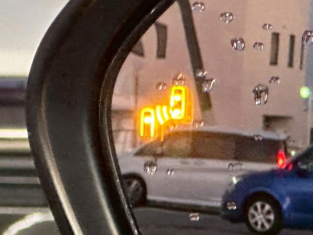 プリウス A モデリスタフルエアロ・純正ナビ・フルセグ対応・ビルトインETC・バックモニター・ドライブレコーダー前後・社外アルミ・デジタルインナーミラー・トヨタセーフティセンス・ステアリングスイッチ・LEDヘッド(48枚目)