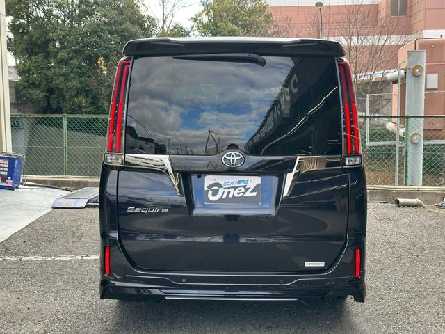 エスクァイア Ｇｉ　プレミアムパッケージ　ブラックテーラード　モデリスタフルエアロ・トヨタセーフティセンス・純正１０インチナビ・フルセグ・バックモニター・ＢＴ対応・両側パワースライドドア・前席シートヒーター・ウッドコンビステアリング・ビルトインＥＴＣ・ステリモ（10枚目）