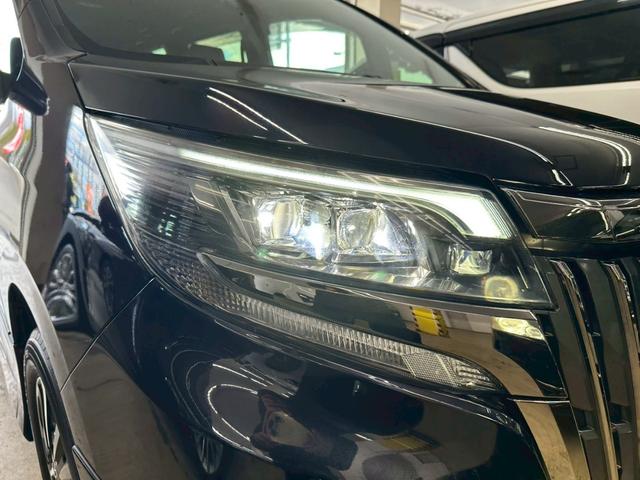 エスクァイア Ｇｉ　プレミアムパッケージ　ブラックテーラード　モデリスタフルエアロ・トヨタセーフティセンス・純正１０インチナビ・フルセグ・バックモニター・ＢＴ対応・両側パワースライドドア・前席シートヒーター・ウッドコンビステアリング・ビルトインＥＴＣ・ステリモ（12枚目）