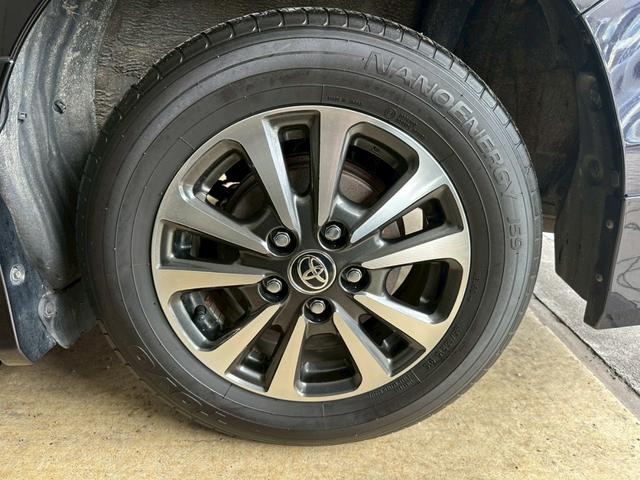 エスクァイア Ｇｉ　プレミアムパッケージ　ブラックテーラード　モデリスタフルエアロ・トヨタセーフティセンス・純正１０インチナビ・フルセグ・バックモニター・ＢＴ対応・両側パワースライドドア・前席シートヒーター・ウッドコンビステアリング・ビルトインＥＴＣ・ステリモ（24枚目）