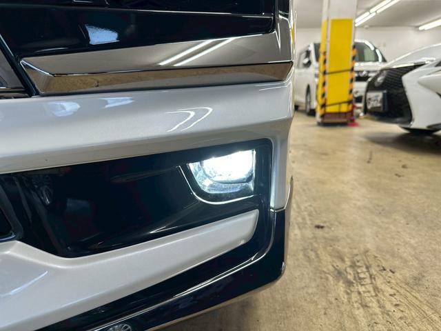 ヴェルファイアハイブリッド Ｚ　ゴールデンアイズ　モデリスタエアロ・純正ナビ・フルセグ・バックモニター・純正フリップダウンモニター・両側パワースライドドア・ハーフレザーシート・トヨタセーフティセンス・レーダークルーズコントロール・ＥＴＣ・純正アルミ（15枚目）