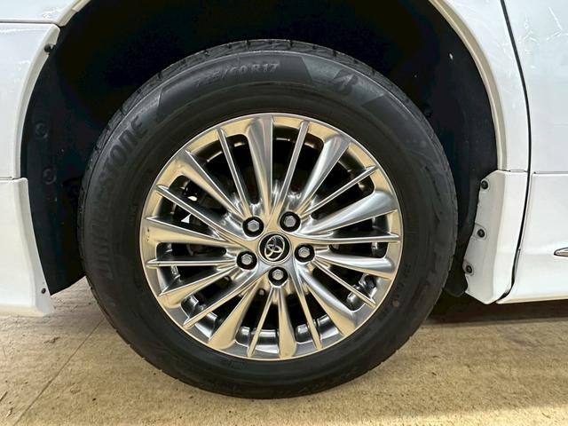 ヴェルファイアハイブリッド Ｚ　ゴールデンアイズ　モデリスタエアロ・純正ナビ・フルセグ・バックモニター・純正フリップダウンモニター・両側パワースライドドア・ハーフレザーシート・トヨタセーフティセンス・レーダークルーズコントロール・ＥＴＣ・純正アルミ（23枚目）