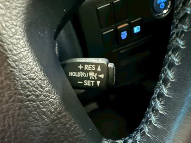 ヴェルファイアハイブリッド Ｚ　ゴールデンアイズ　モデリスタエアロ・純正ナビ・フルセグ・バックモニター・純正フリップダウンモニター・両側パワースライドドア・ハーフレザーシート・トヨタセーフティセンス・レーダークルーズコントロール・ＥＴＣ・純正アルミ（60枚目）