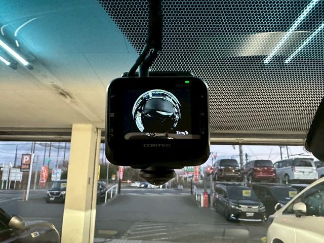 ヴェルファイアハイブリッド Ｚ　ゴールデンアイズ　モデリスタエアロ・純正ナビ・フルセグ・バックモニター・純正フリップダウンモニター・両側パワースライドドア・ハーフレザーシート・トヨタセーフティセンス・レーダークルーズコントロール・ＥＴＣ・純正アルミ（65枚目）