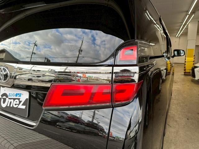 ヴェルファイア ２．５Ｚ　Ｇエディション　アルパインＢＩＧＸナビ・アルパインフリップダウンモニター・フルセグ・バックモニター・両側パワースライドドア・パワーバックドア・シートヒーター・ステアリングヒーター・ビルトインＥＴＣ・純正アルミ（15枚目）