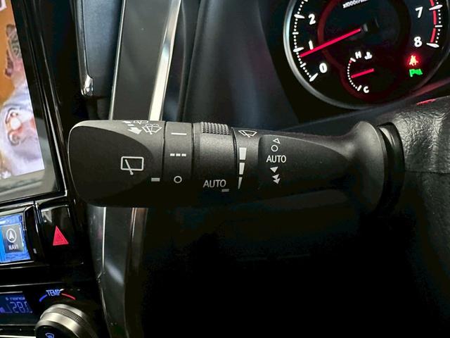 ヴェルファイア ２．５Ｚ　Ｇエディション　アルパインＢＩＧＸナビ・アルパインフリップダウンモニター・フルセグ・バックモニター・両側パワースライドドア・パワーバックドア・シートヒーター・ステアリングヒーター・ビルトインＥＴＣ・純正アルミ（60枚目）