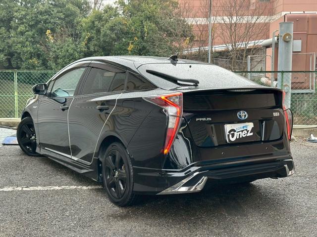 プリウス Ａツーリングセレクション　モデリスタフルエアロ・純正ナビ・ドライブレコーダー・フルセグ・バックモニター・シートヒーター・ＥＴＣ・純正アルミ・クルーズコントロール・ＢＳＭ・クリアランスソナー・ＬＥＤヘッドライト・トヨタセーフティ（9枚目）