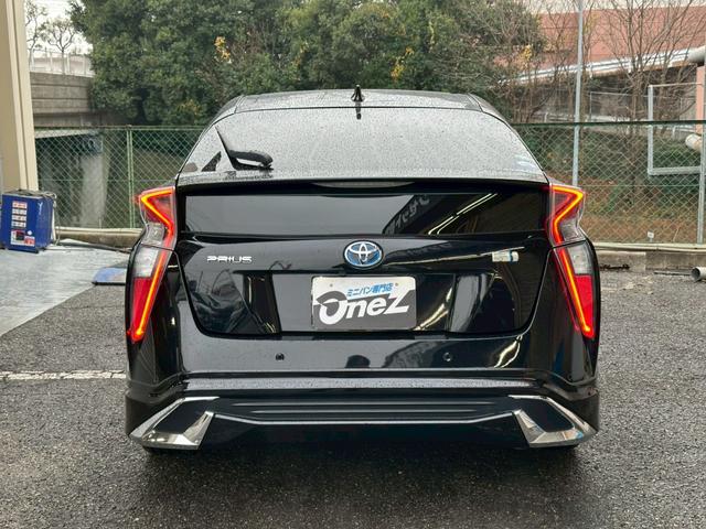 プリウス Ａツーリングセレクション　モデリスタフルエアロ・純正ナビ・ドライブレコーダー・フルセグ・バックモニター・シートヒーター・ＥＴＣ・純正アルミ・クルーズコントロール・ＢＳＭ・クリアランスソナー・ＬＥＤヘッドライト・トヨタセーフティ（10枚目）