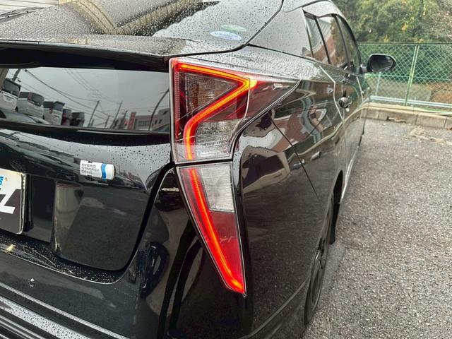 プリウス Ａツーリングセレクション　モデリスタフルエアロ・純正ナビ・ドライブレコーダー・フルセグ・バックモニター・シートヒーター・ＥＴＣ・純正アルミ・クルーズコントロール・ＢＳＭ・クリアランスソナー・ＬＥＤヘッドライト・トヨタセーフティ（16枚目）