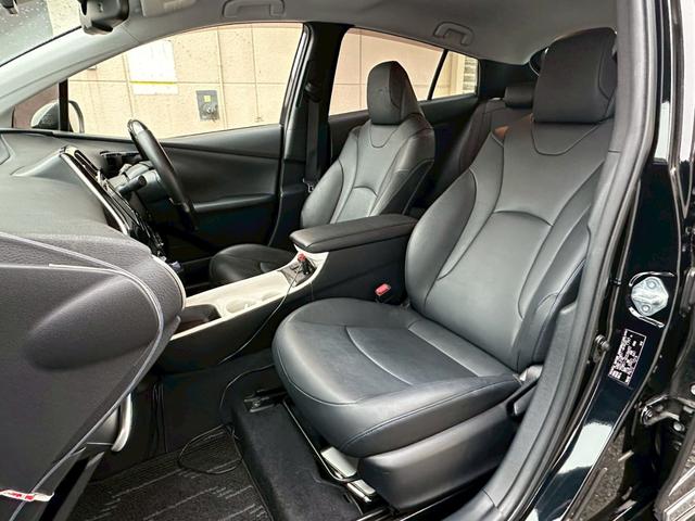 プリウス Ａツーリングセレクション　モデリスタフルエアロ・純正ナビ・ドライブレコーダー・フルセグ・バックモニター・シートヒーター・ＥＴＣ・純正アルミ・クルーズコントロール・ＢＳＭ・クリアランスソナー・ＬＥＤヘッドライト・トヨタセーフティ（30枚目）