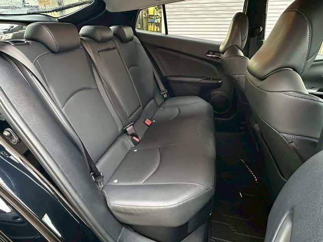 プリウス Ａツーリングセレクション　モデリスタフルエアロ・純正ナビ・ドライブレコーダー・フルセグ・バックモニター・シートヒーター・ＥＴＣ・純正アルミ・クルーズコントロール・ＢＳＭ・クリアランスソナー・ＬＥＤヘッドライト・トヨタセーフティ（31枚目）