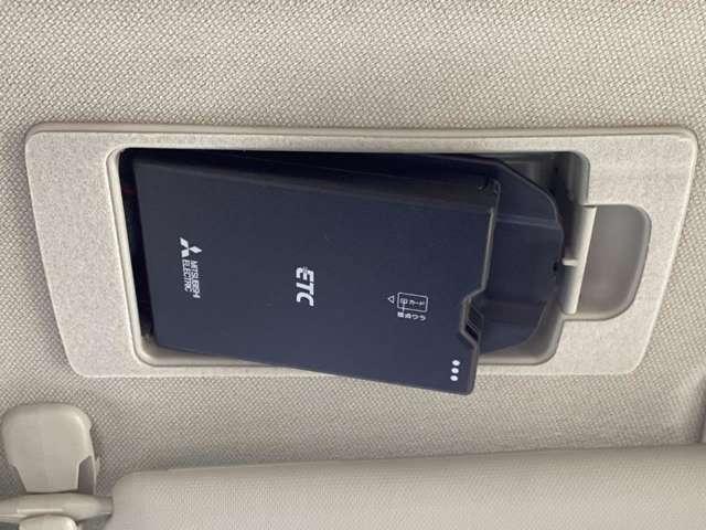 �d�s�b��������񓋍ځB���������������Œ�Ԃ���K�v�Ȃ�ē��R�Ȃ��ł��B�X���[�Y�ɃX�g���X�Ȃ��h���C�u�����y���݂��������B�i���x�����z�ɃZ�b�g�A�b�v��p�͊܂܂�Ă���܂���B�j