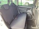 後部座席は広々しています。後部座席も快適に過ごせますので長時間のドライブでも疲れにくいです。