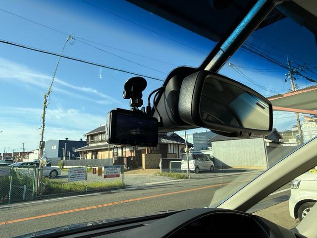 セレナ ハイウェイスター　Ｖセレクション＋セーフティ　ＳＨＶ　３６０度全角カメラ　前後パーキングセンサー　アルミホイール（28枚目）