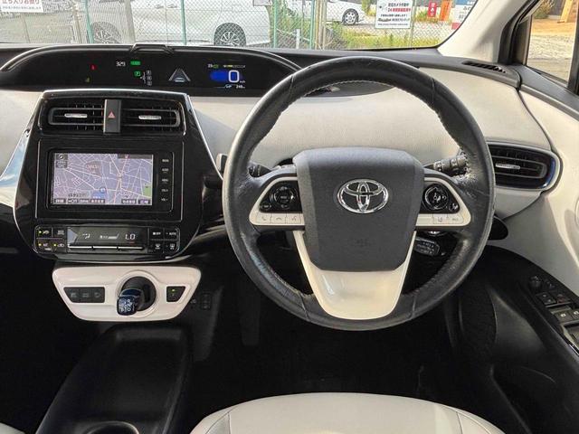 プリウス Sツーリングセレクション レーンアシスト オートクルーズコントロール バックカメラ ナビ TV アルミホイール オートマチックハイビーム オートライト LEDヘッドランプ CVT シートヒーター スマートキー(5枚目)