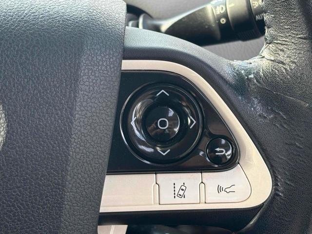 プリウス Sツーリングセレクション レーンアシスト オートクルーズコントロール バックカメラ ナビ TV アルミホイール オートマチックハイビーム オートライト LEDヘッドランプ CVT シートヒーター スマートキー(11枚目)