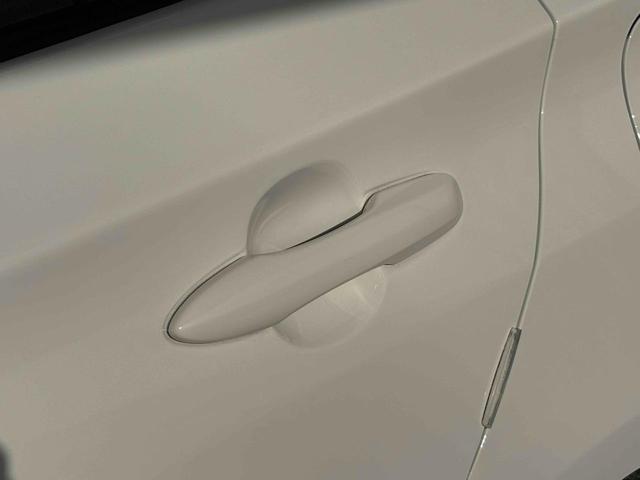 プリウス Sツーリングセレクション レーンアシスト オートクルーズコントロール バックカメラ ナビ TV アルミホイール オートマチックハイビーム オートライト LEDヘッドランプ CVT シートヒーター スマートキー(28枚目)