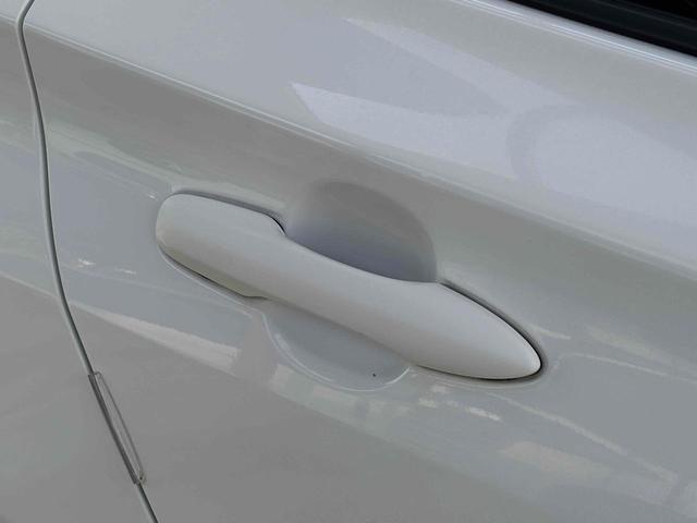 プリウス Sツーリングセレクション レーンアシスト オートクルーズコントロール バックカメラ ナビ TV アルミホイール オートマチックハイビーム オートライト LEDヘッドランプ CVT シートヒーター スマートキー(30枚目)