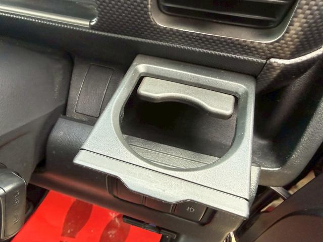 ゼストスパーク W フルオート・エアコンディショナー ディスチャージヘッドライト スマートキーシステム スタイリッシュパッケージ 14インチアルミホイール ステアリングホイール(17枚目)