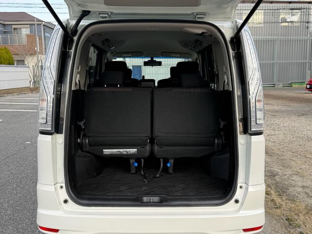 セレナ ハイウェイスター　Ｓ－ハイブリッド　ＥＴＣ　バックモニター　ＴＶワンセグ　キーレス　フルフラット（9枚目）