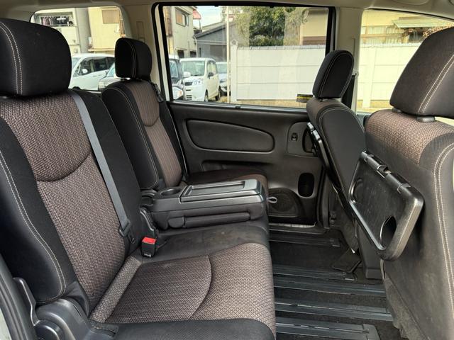 セレナ ハイウェイスター　Ｓ－ハイブリッド　ＥＴＣ　バックモニター　ＴＶワンセグ　キーレス　フルフラット（11枚目）