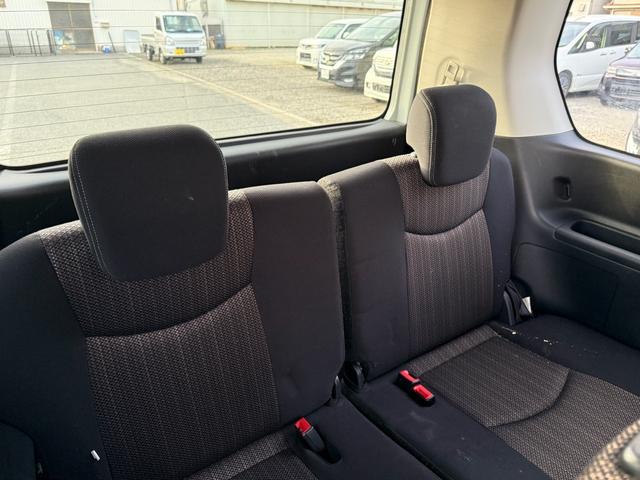 セレナ ハイウェイスター　Ｓ－ハイブリッド　ＥＴＣ　バックモニター　ＴＶワンセグ　キーレス　フルフラット（12枚目）