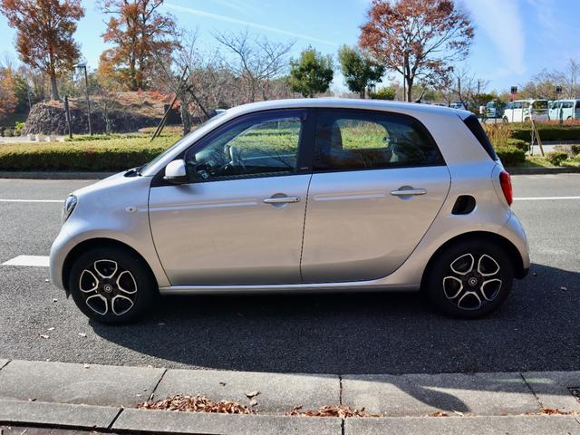 スマートフォーフォー パッション　パナソニック９インチナビ・バックカメラ・ＥＴＣ・前席シートヒーター装備・地デジテレビ・スペアキーあり・タイヤ四輪新品交換済・ＬＥＤポジションライト・オートライト・純正アルミホイール・点検整備済（7枚目）