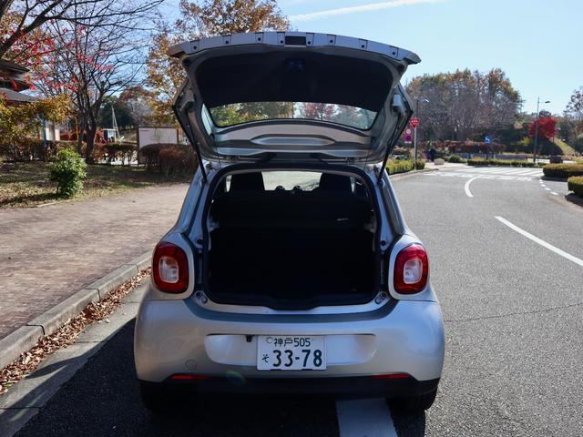 スマートフォーフォー パッション　パナソニック９インチナビ・バックカメラ・ＥＴＣ・前席シートヒーター装備・地デジテレビ・スペアキーあり・タイヤ四輪新品交換済・ＬＥＤポジションライト・オートライト・純正アルミホイール・点検整備済（12枚目）