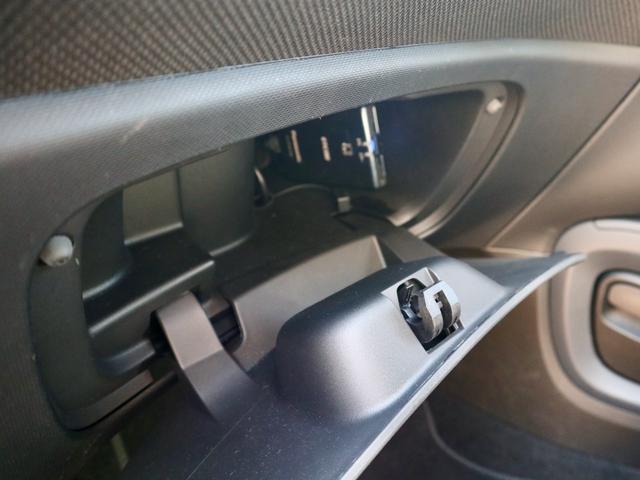 スマートフォーフォー パッション　パナソニック９インチナビ・バックカメラ・ＥＴＣ・前席シートヒーター装備・地デジテレビ・スペアキーあり・タイヤ四輪新品交換済・ＬＥＤポジションライト・オートライト・純正アルミホイール・点検整備済（27枚目）