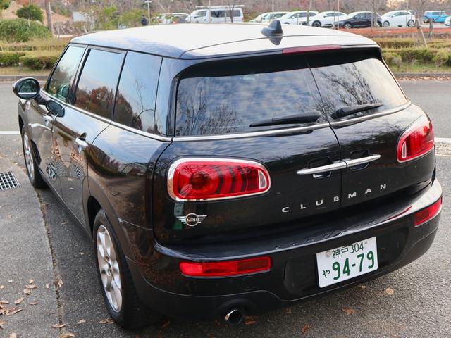 ＭＩＮＩ クラブマン　バッキンガム　雹害ありお手頃価格にて・純正ナビ・バックカメラ・ＬＥＤヘッドライト・コンフォートアクセス・キック対応バックドア・ＥＴＣ・オールシーズンタイヤ・スペアキーあり（7枚目）