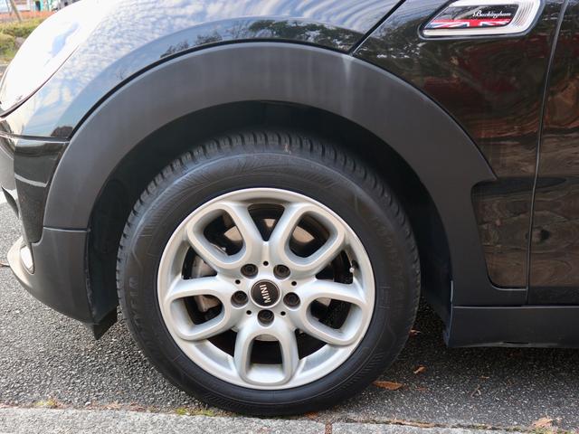 ＭＩＮＩ クラブマン　バッキンガム　雹害ありお手頃価格にて・純正ナビ・バックカメラ・ＬＥＤヘッドライト・コンフォートアクセス・キック対応バックドア・ＥＴＣ・オールシーズンタイヤ・スペアキーあり（13枚目）